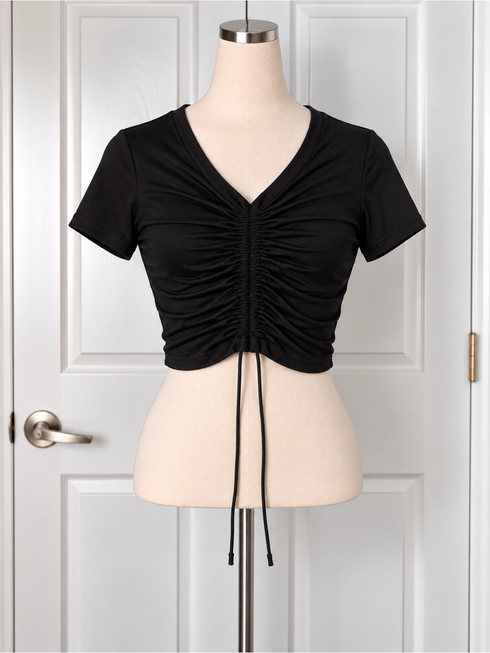 Top Chic Black Ruched Crop Top L Drawstring V Neck Y2K 2000s Going Out Shirt
